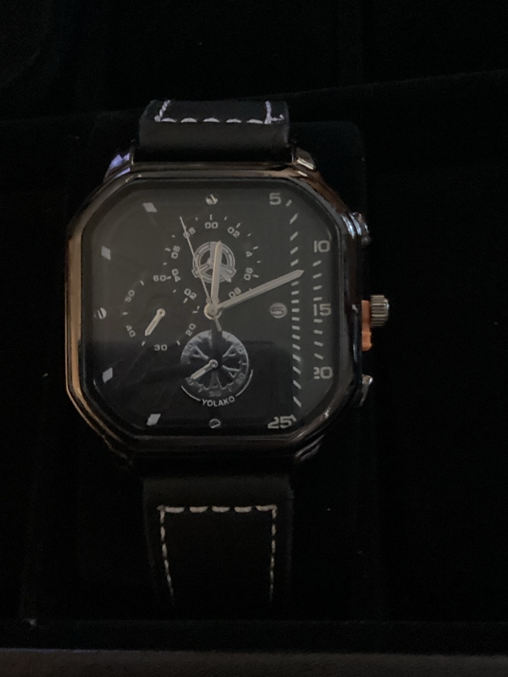 Yolako Black Men's Chronograph Leather Strap Watch